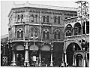 Piazza erbe e Palazzo delle debite in una tranquilla domenica del 1974 (giuliano Piovan)